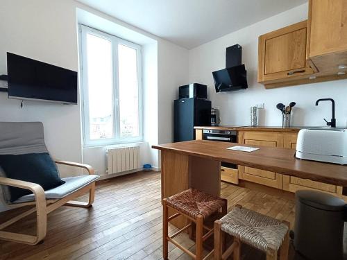 Appartement rénové au centre de Trébeurden, 400m de la plage, proche commerces - FR-1-368-407