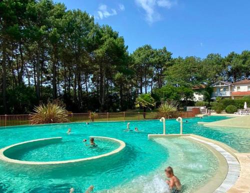 Appartement rénové et cosy dans résidence vacances