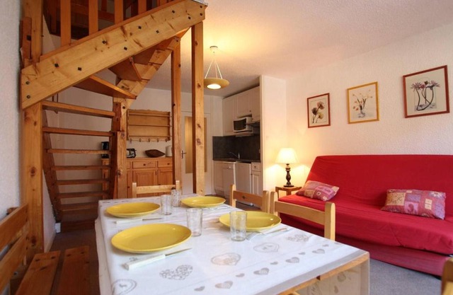 Appartement Saint-Chaffrey , 2 pièces, 6 personnes - FR-1-330E-35