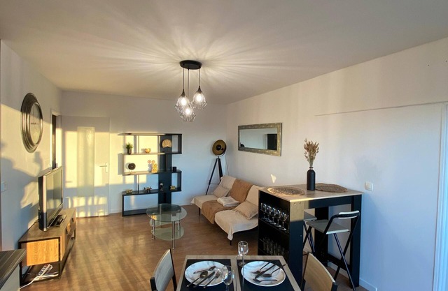 Appartement Spacieux - 10' Gare