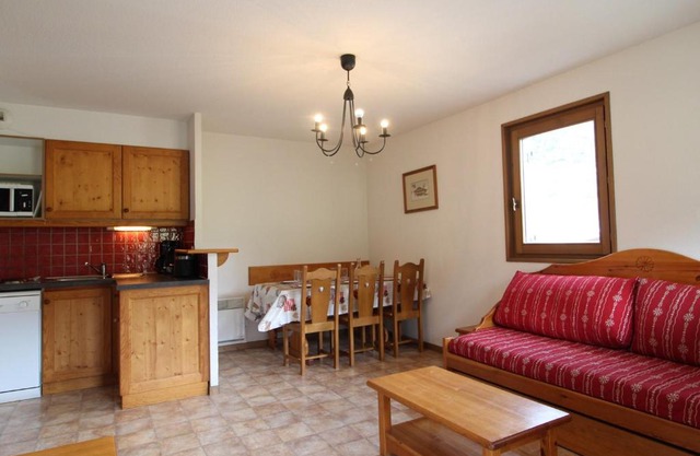 Appartement spacieux, 6 pers, skis aux pieds, balcon, parking, Val-Cenis - FR-1-508-84
