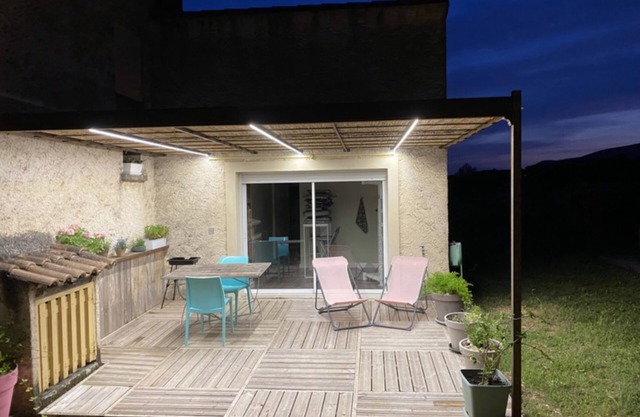 Appartement Studion Avec SPA Chauffé au Pied du Luberon