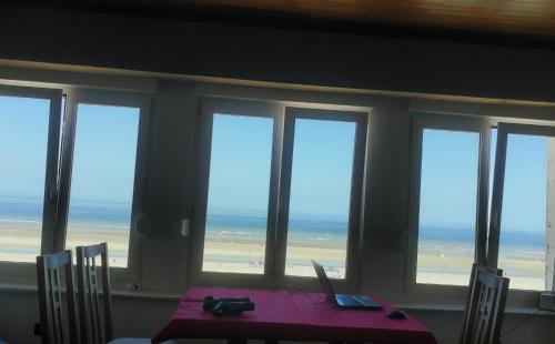 Appartement sur la digue avec vue mer exceptionnelle !