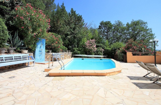 Appartement T2 Avec Piscine Privée LA Motte EN Provence 83920