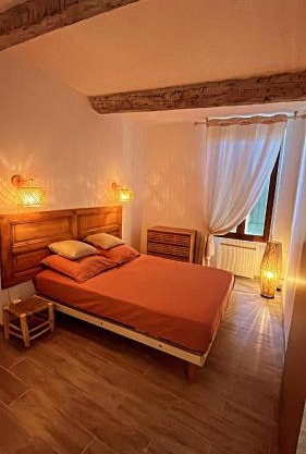 Appartement T2 centre village