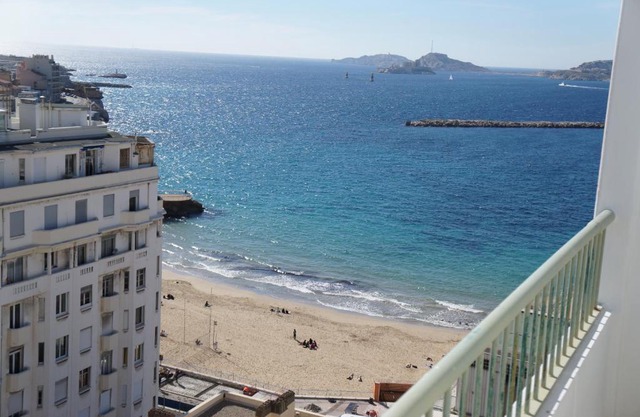 Appartement T3 Pharo - Vue panoramique sur Notre Dame et la plage des Catalans
