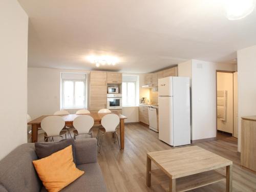 Appartement T5 au Mont-Dore, hyper centre, 4 chambres, Wifi, 10 pers, super équipé - FR-1-608-27