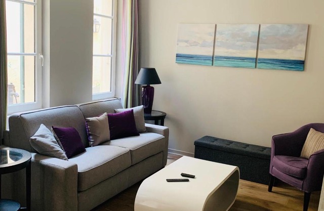 Appartement Versailles quartier Notre Dame au pied du Chateau avec Parking