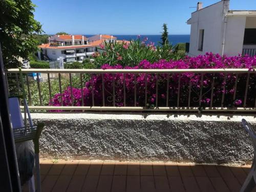 Appartement vue mer 5 minutes à pied de la plage - Draps et serviettes non fournis