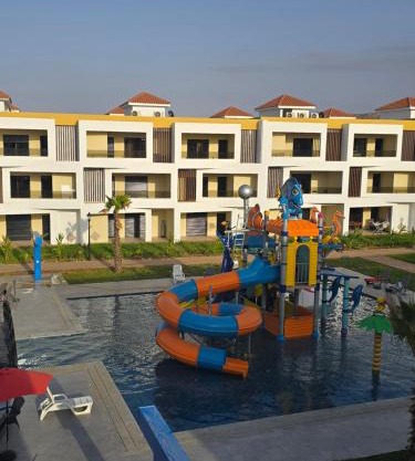 Appartement vue piscine