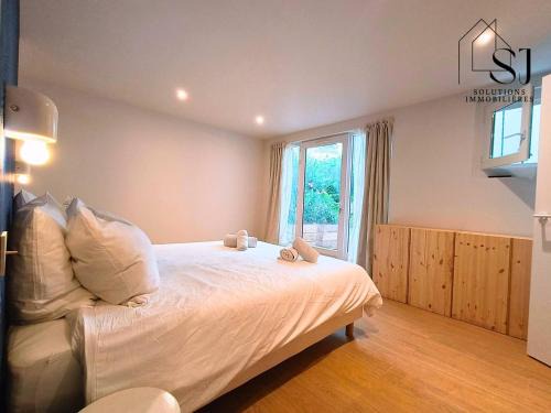 appartement vue sur pyramide