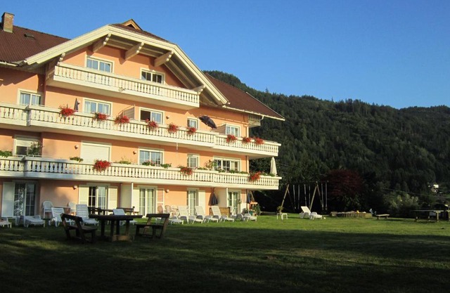 Appartementhaus Karantanien am Ossiacher See