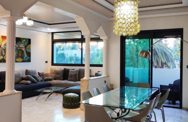 APPARTEMENTS NIA CONFORT, Plein centre ville, avec TERRASSE