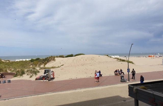 Apartamento con vista al mar en Oostduinkerke