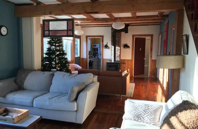 Apple Cove Cottage