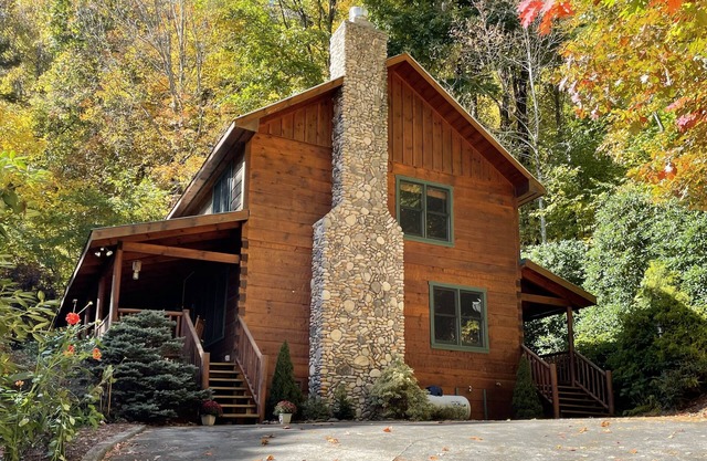 APPsolute Heaven- A 4 Season Mountain Retreat