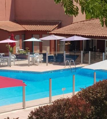 Appt Domaine Albatros, près côte d'azur, piscine, parking privé, proche du Golf St Donat