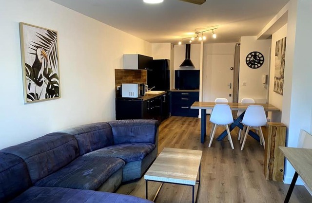APPT F3 A 80M de la mer 5 couchages plus bébé