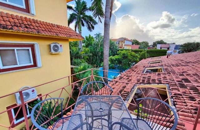 Apartamento para 2 personas, con balcón y vistas a la piscina