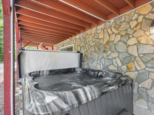 Appy Pappys Hot Tub 4BR