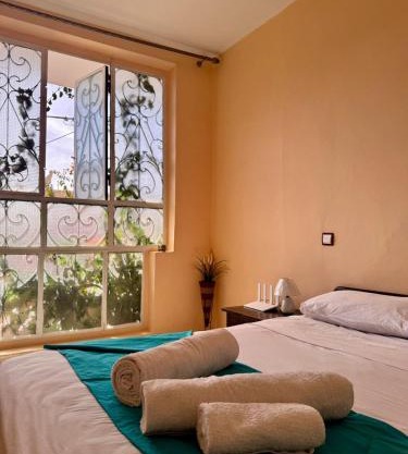 APT à 10 min de la Plage, du Centre et du Palais - WIFI Haut Débit et Parking Gratuit