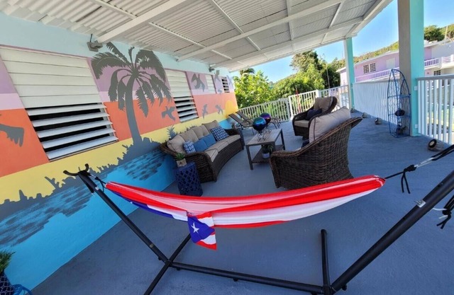 Apartamento con Piscina, 5 minutos de la playa