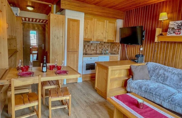 Apt with balcony and beautiful view in Val-d'Isère