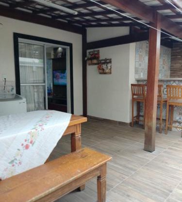 Apto com área churrasco