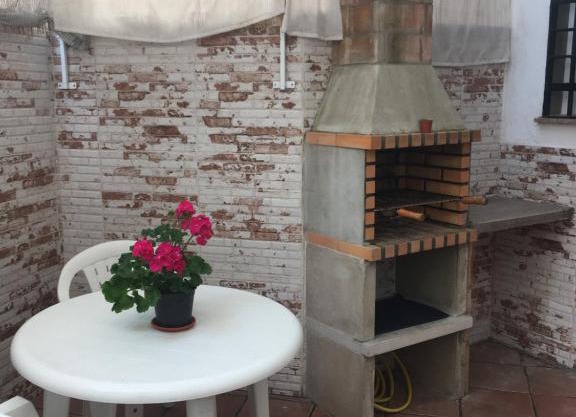 Apto con patio y barbacoa BBQ Los picadores