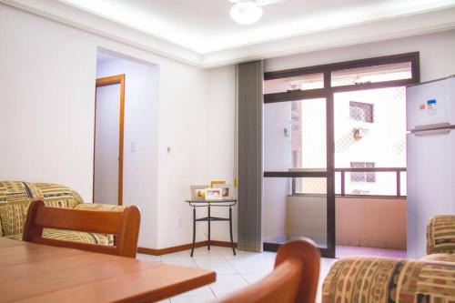 Apto Wifi, Elevador, Varanda e Garagem na praia de Guarapari