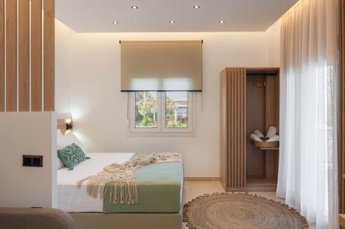 Aqua Breeze Studio
