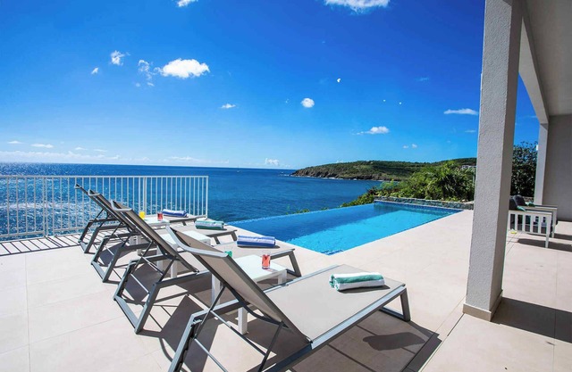 Aqua in Indigo Bay by Personal Villas - Spectacular Brand New Home