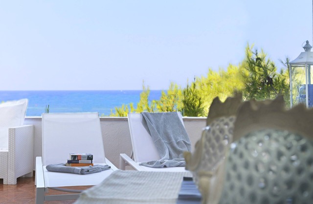 Aquarius★Beachfront Suite★Amazing Sea View★by Amarena Collection Gallipoli