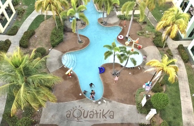 Aquatika Caribbean Breeze - The Penthouse Direct Access to the Beach & 5 Pools