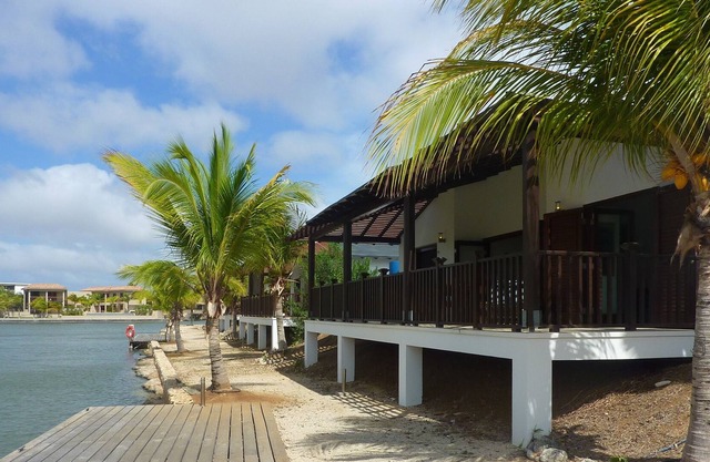 Aquavilla - Luxurious 3 Bed Waterfront Villa In Private Gated Vacation Resort