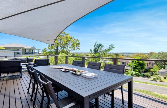 Aquavista; Beach, Lake, Ping Pong and Pool Table.