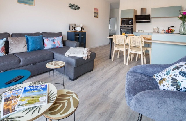 AR RANNDI - Lovely T3 with small sea view