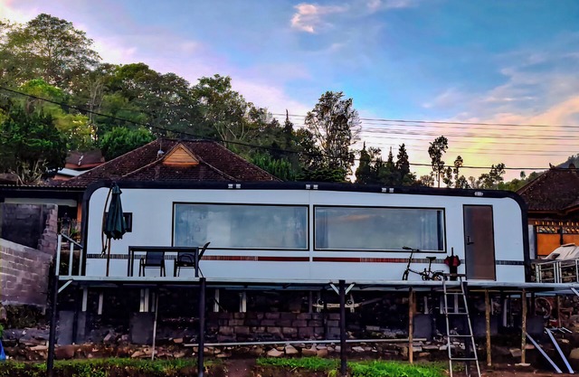 ARA Caravan Villa with Danau Buyan View