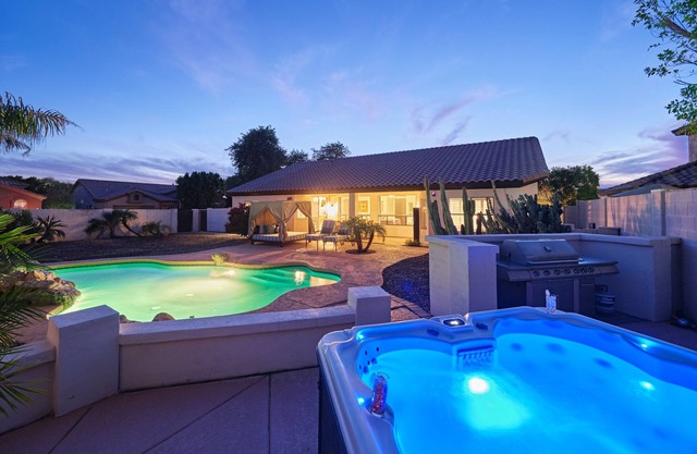 Arabian Nights - Private Pool - Hot Tub - Games!