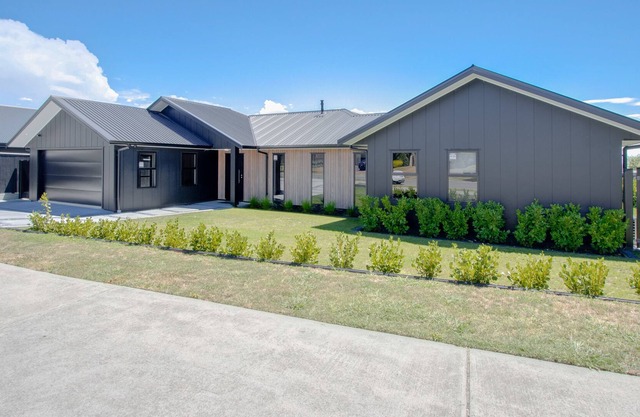 ARATAKI LODGE - HAVELOCK NORTH HOLIDAY HOME in Havelock North