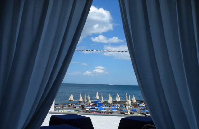 Arathena Rocks Hotel