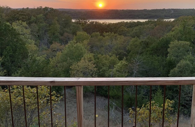Arbuckle Lake House. Dormir 7+. Gran terraza para disfrutar al aire libre.