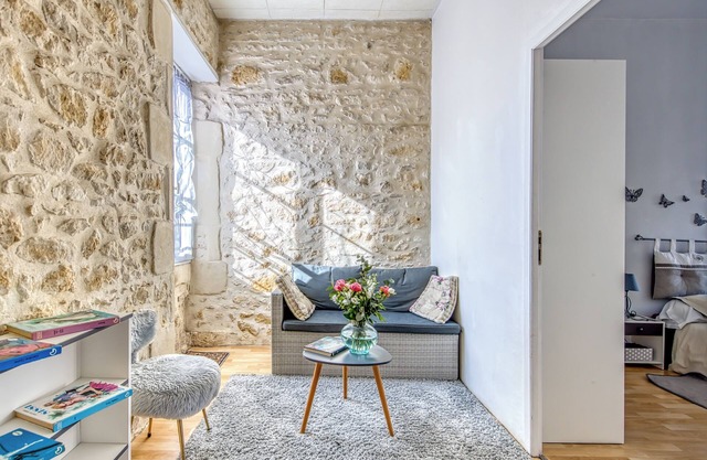 Casa Arc-en-Ciel en Lesparre-Médoc – 3 Habitaciones, Patio Privado y Barbacoa