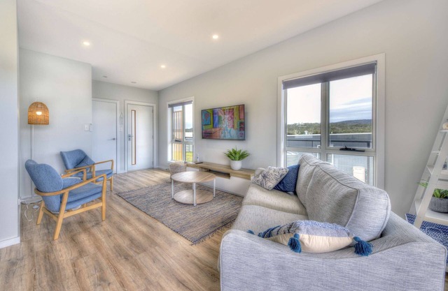 Archella 2 - Beautifully appointed, close to golf course & play ground