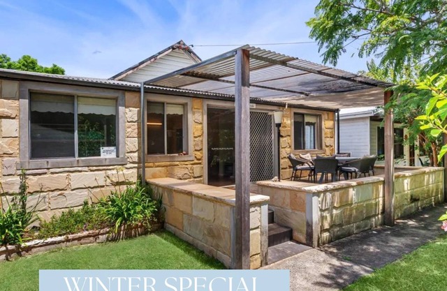Archie's Abode By Coast Holidays