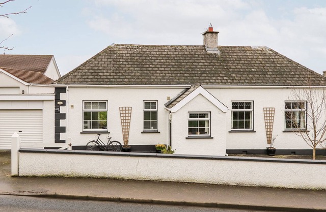 ARCHIE'S SCHOOLHOUSE, family friendly in Armoy, County Antrim