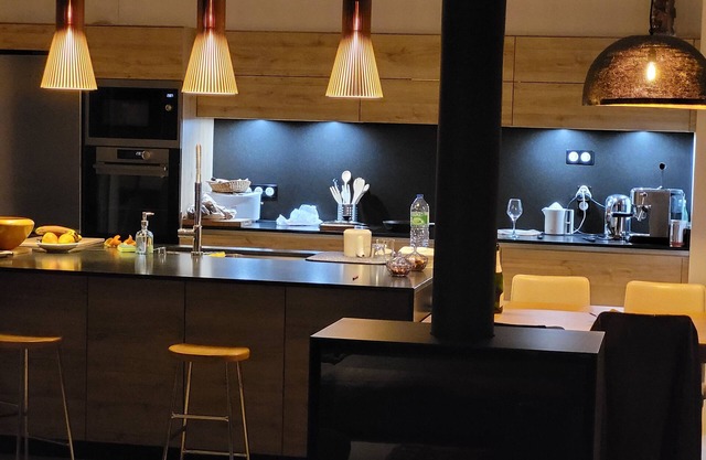 architect-designed villa in a natural setting just 20 minutes from the beach