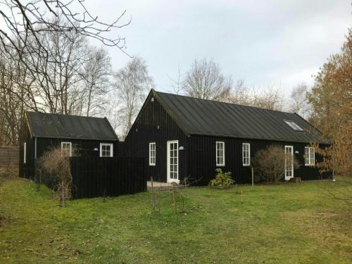 Architect-Designed Holiday Home Near The Water