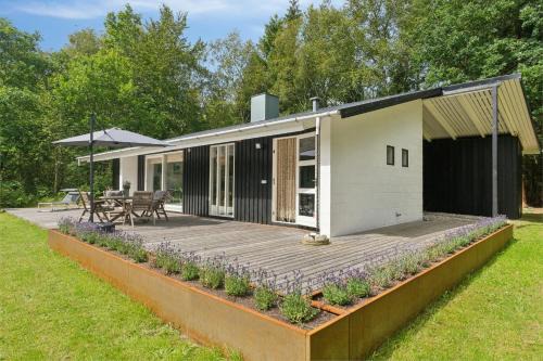 Architect-Designed Holiday Home At Als Odde