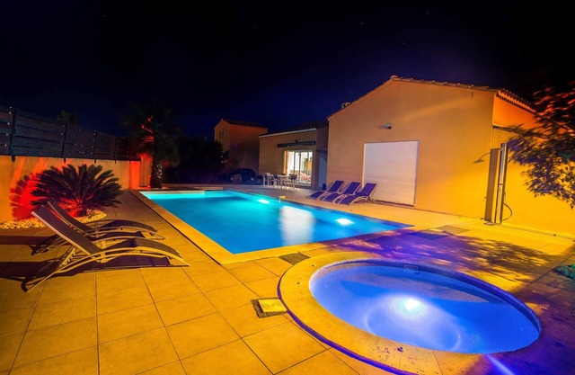 VILLA DEL ARQUITECTO CON PISCINA - SPA Y ENTRE Aix Marseille Arles Avignon